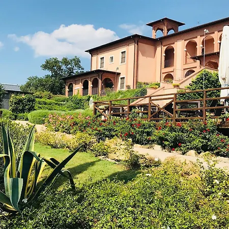 Saturnia Tuscany 만시아노
